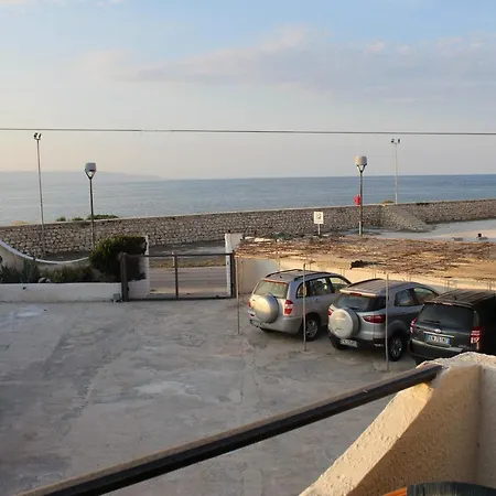 Seahorse In Marzamemi, Una Terrazza Sul Mare * 마르자메미
